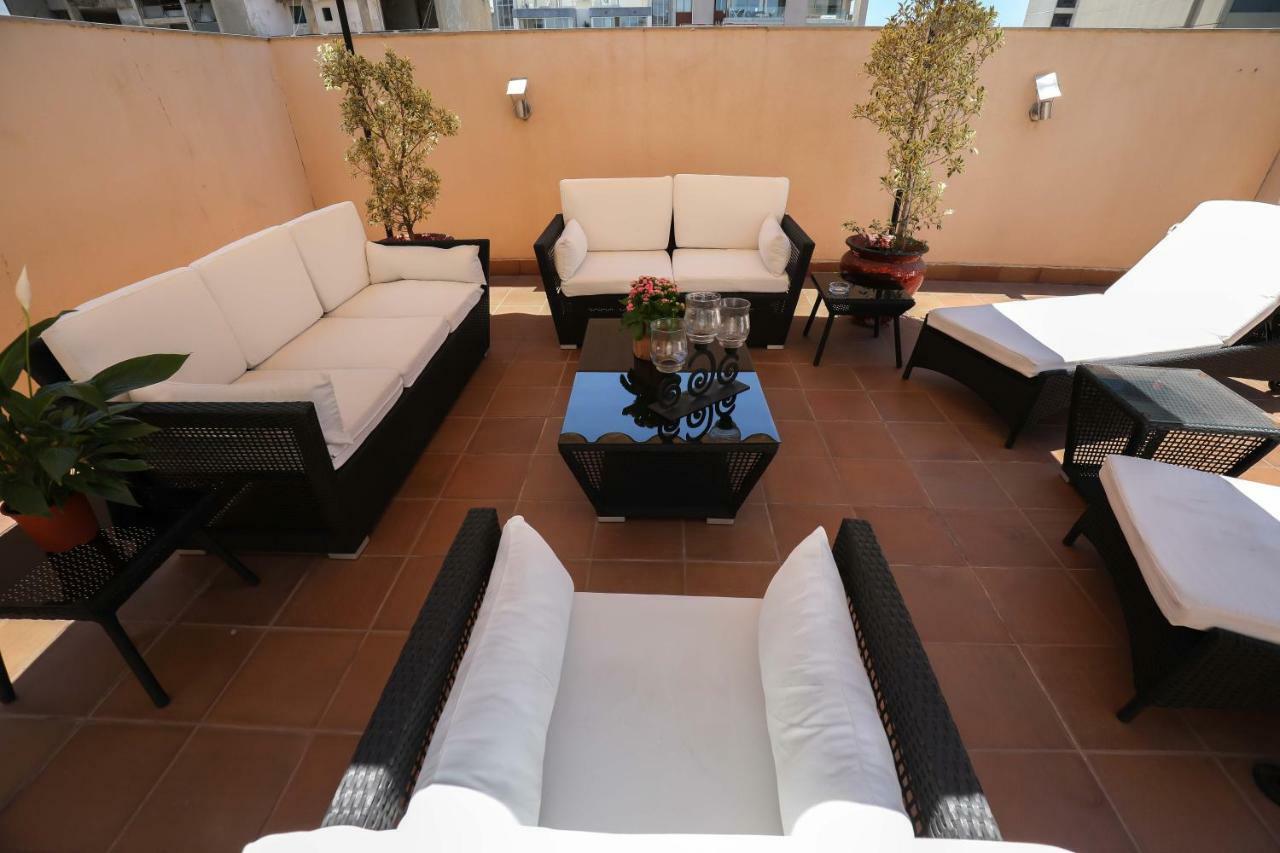 Sky Suites Beirut Exteriör bild