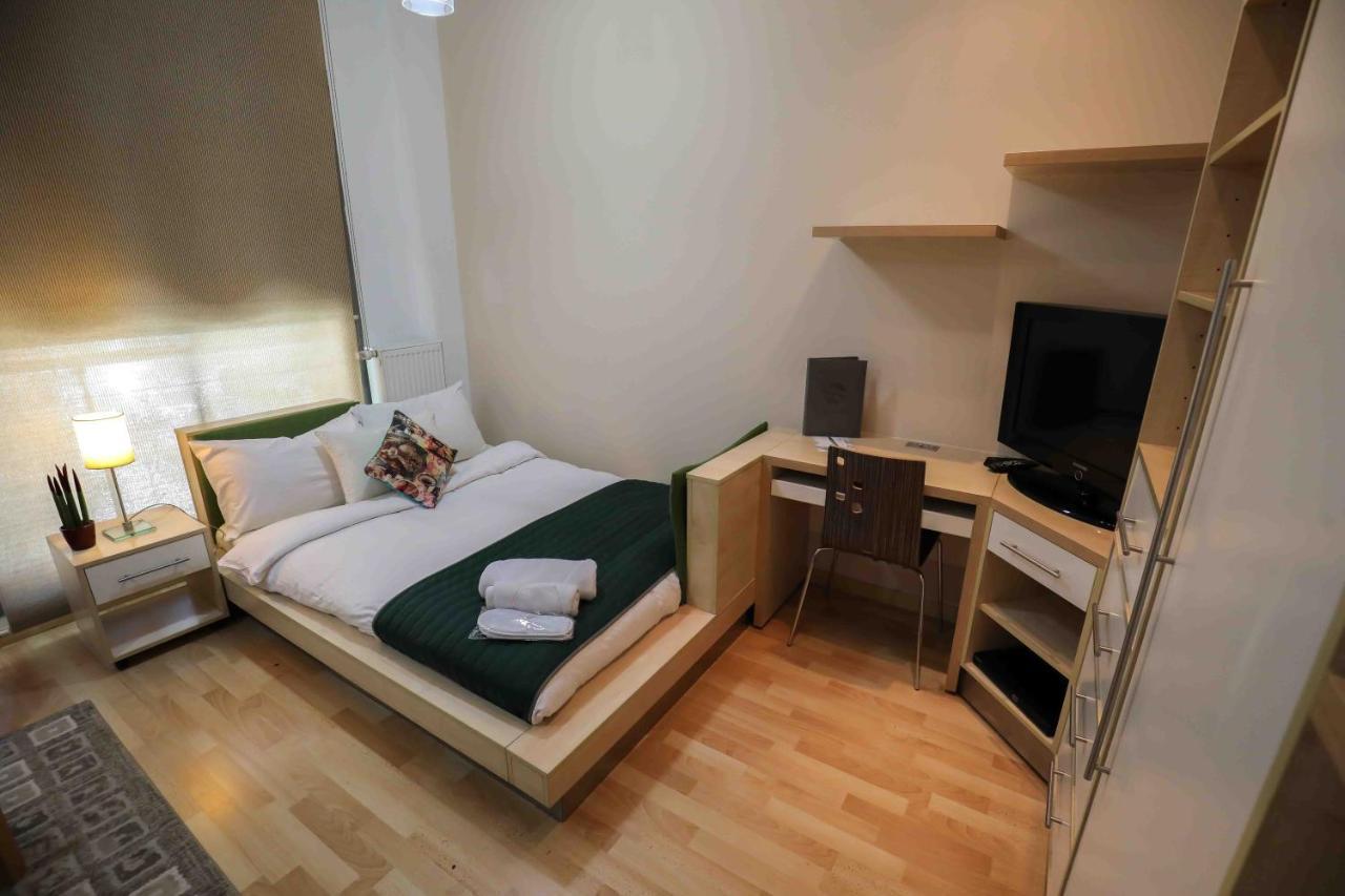 Sky Suites Beirut Exteriör bild